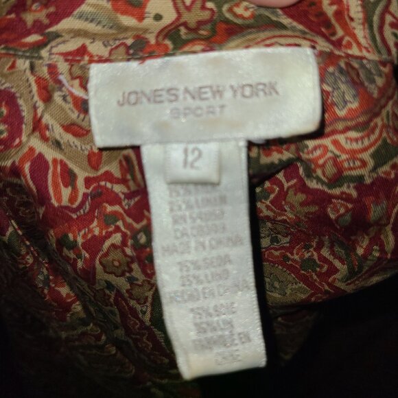 VTG Jones New York Sleeveless Blouse Paisley Silk Linen Blend SZ 12 Wood Buttons - Picture 6 of 7